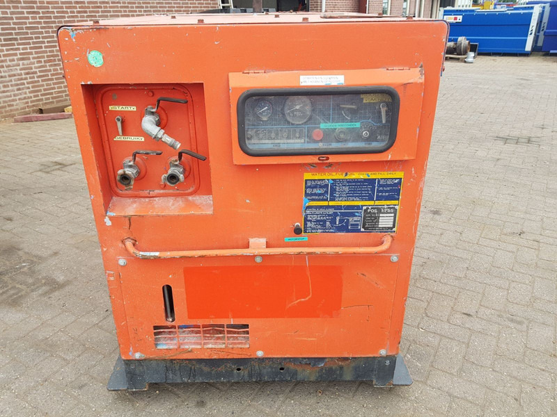 Schroef compressor - Compresor de aer: Foto 2 Schroef compressor - Compresor de aer: Foto 2