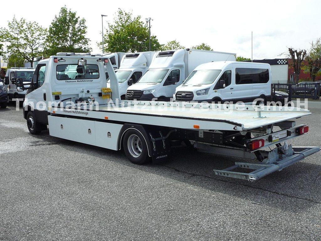 Iveco DAILY 72C18 Schiebeplateu Hubbrille Luftfed Navi - Maşină de tractare, Autoutilitară: Foto 5 Iveco DAILY 72C18 Schiebeplateu Hubbrille Luftfed Navi - Maşină de tractare, Autoutilitară: Foto 5