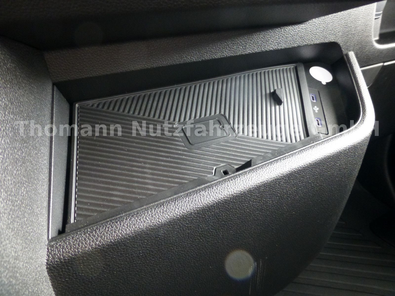 Maşină de tractare nou Renault NEW Master 2025 Autotransporter NAVI Luft Fed.: Foto 25 Maşină de tractare nou Renault NEW Master 2025 Autotransporter NAVI Luft Fed.: Foto 25