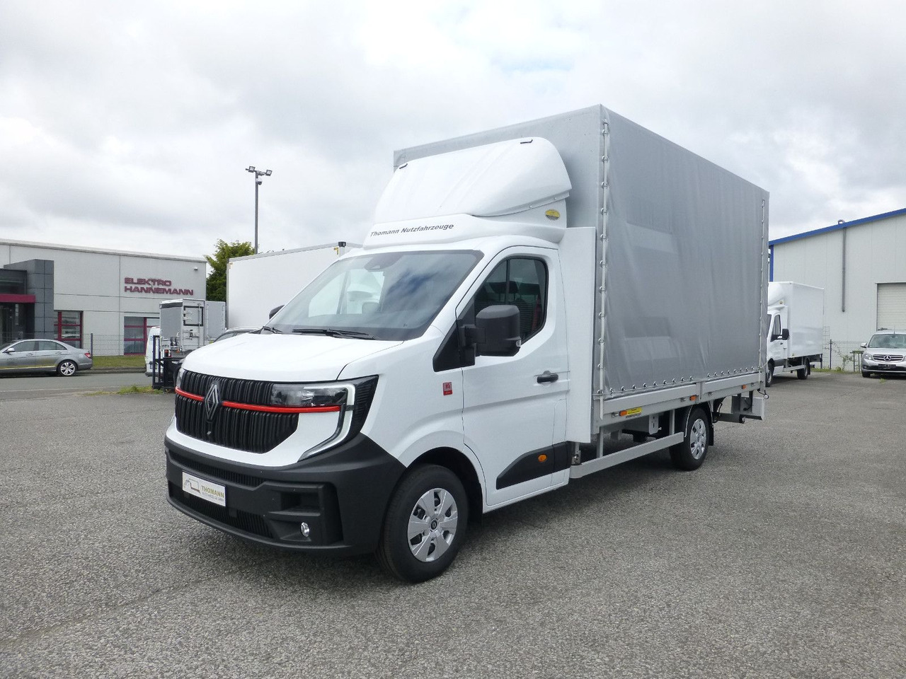 Renault NEW Master Pritsche Plane BÄR Ladebordwand - Autoutilitară cu prelată: Foto 3 Renault NEW Master Pritsche Plane BÄR Ladebordwand - Autoutilitară cu prelată: Foto 3