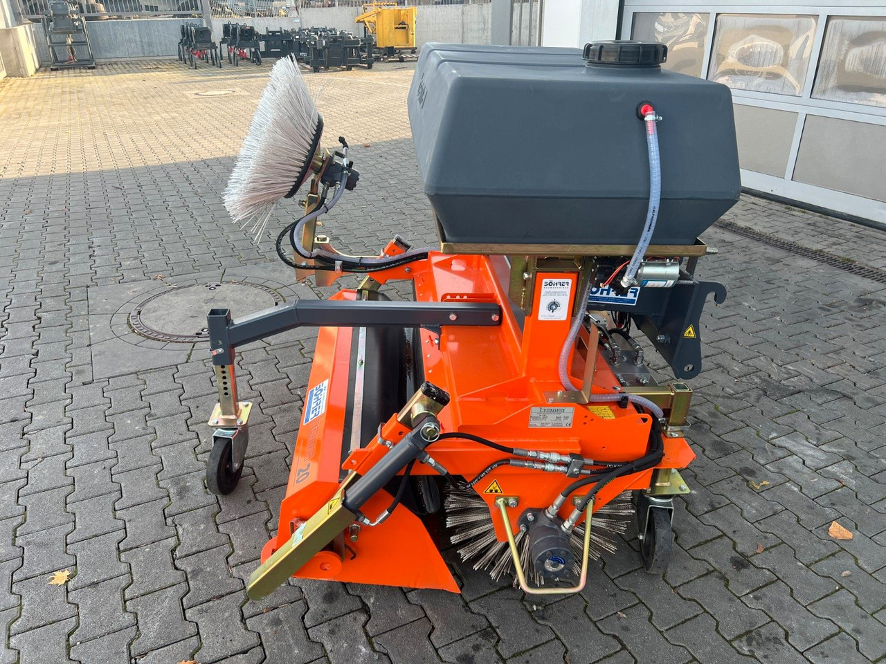 Bema 20 BK Kehrmaschine / Kramer 5040 / 2023 - Perie: Foto 5 Bema 20 BK Kehrmaschine / Kramer 5040 / 2023 - Perie: Foto 5