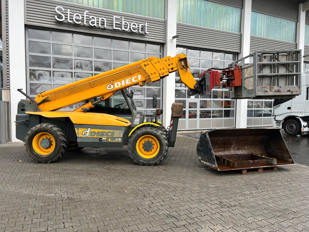 Dieci Icarus 40.16 ET 166 / 4.238 h / 2003 - Încărcător frontal pe pneuri: Foto 2 Dieci Icarus 40.16 ET 166 / 4.238 h / 2003 - Încărcător frontal pe pneuri: Foto 2