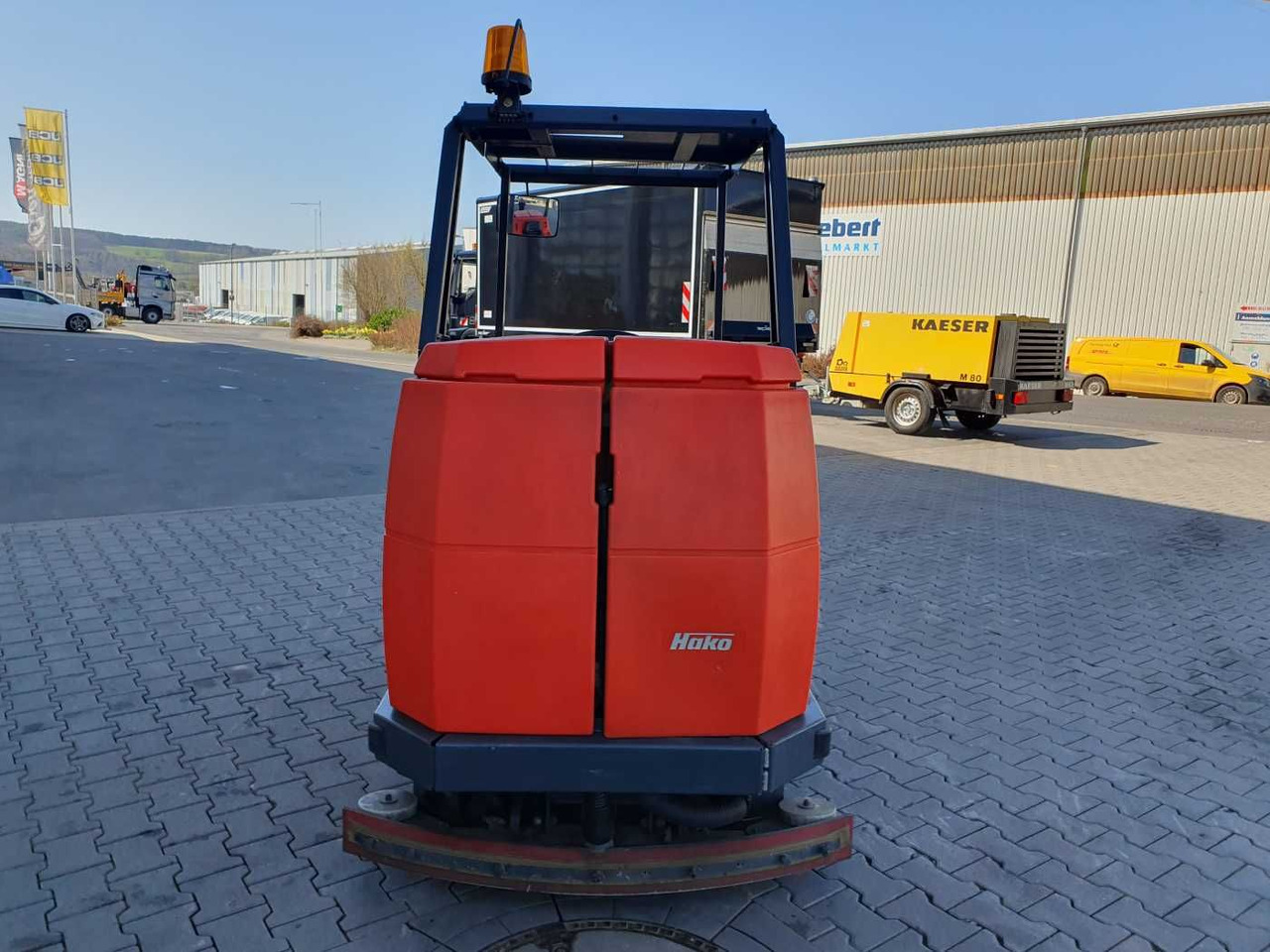 Hakomatic B 1100 / nur 704h! / 2006 - Mașină de spălat pardoseli: Foto 5 Hakomatic B 1100 / nur 704h! / 2006 - Mașină de spălat pardoseli: Foto 5