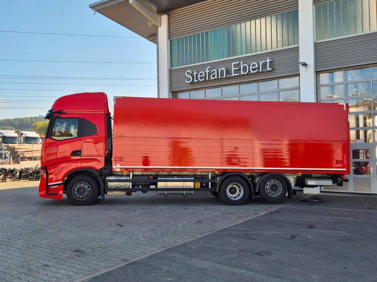 Iveco AS260S50Y/FS Schwenkwand LBW 2xAHK CAM Intarder - Camion pentru transportul băuturilor: Foto 5 Iveco AS260S50Y/FS Schwenkwand LBW 2xAHK CAM Intarder - Camion pentru transportul băuturilor: Foto 5