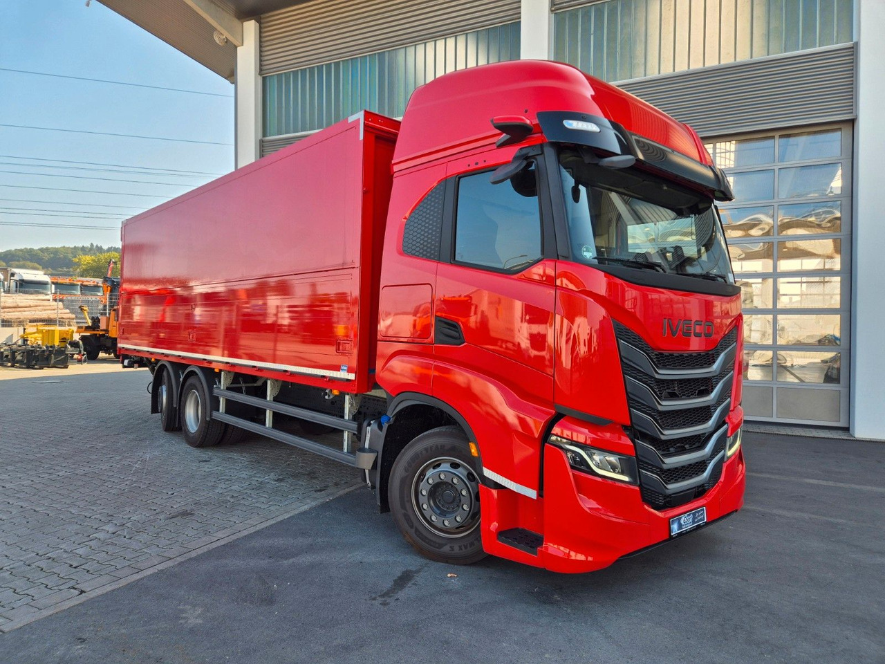 Iveco AS260S50Y/FS Schwenkwand LBW 2xAHK CAM Intarder - Camion pentru transportul băuturilor: Foto 2 Iveco AS260S50Y/FS Schwenkwand LBW 2xAHK CAM Intarder - Camion pentru transportul băuturilor: Foto 2