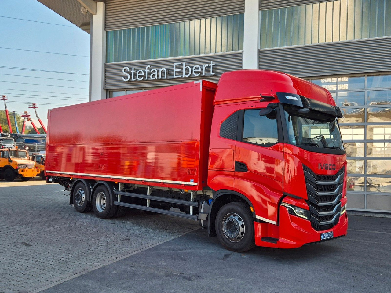 Iveco AS260S50Y/FS Schwenkwand LBW 2xAHK CAM Intarder - Camion pentru transportul băuturilor: Foto 4 Iveco AS260S50Y/FS Schwenkwand LBW 2xAHK CAM Intarder - Camion pentru transportul băuturilor: Foto 4