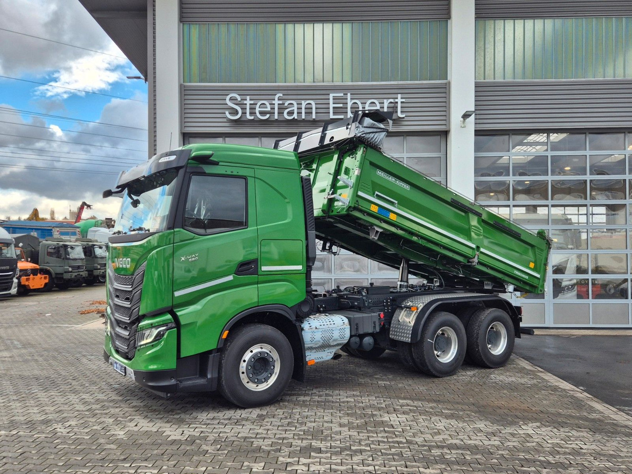 Camion basculantă Iveco AS300X58Z HR ON+ Meiller Bordmatic AHK Intarder: Foto 29 Camion basculantă Iveco AS300X58Z HR ON+ Meiller Bordmatic AHK Intarder: Foto 29