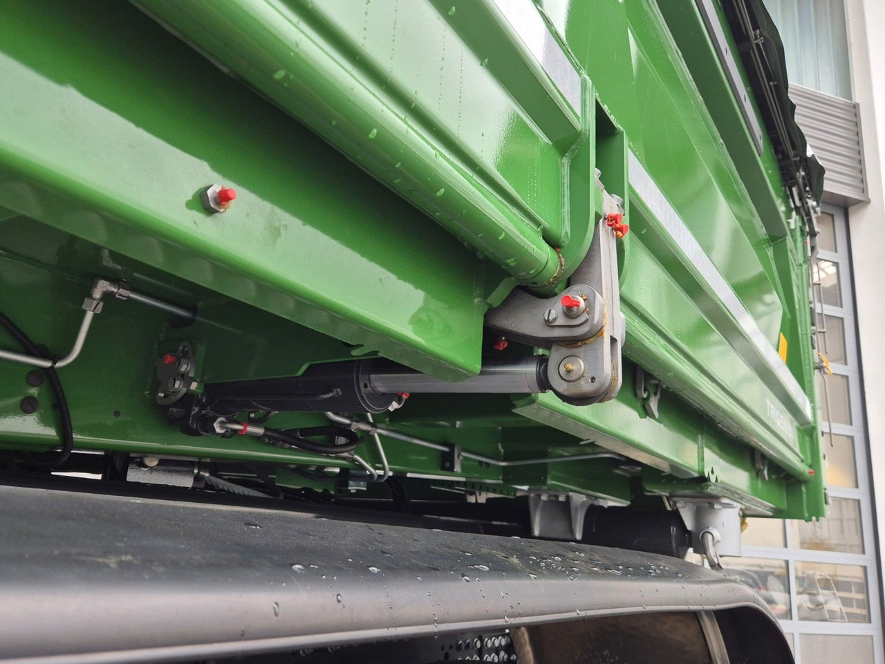 Camion basculantă Iveco AS300X58Z HR ON+ Meiller Bordmatic AHK Intarder: Foto 13 Camion basculantă Iveco AS300X58Z HR ON+ Meiller Bordmatic AHK Intarder: Foto 13