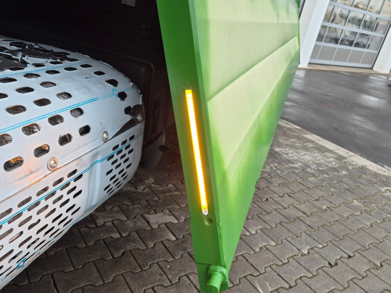 Camion basculantă Iveco AS300X58Z HR ON+ Meiller Bordmatic AHK Intarder: Foto 14 Camion basculantă Iveco AS300X58Z HR ON+ Meiller Bordmatic AHK Intarder: Foto 14