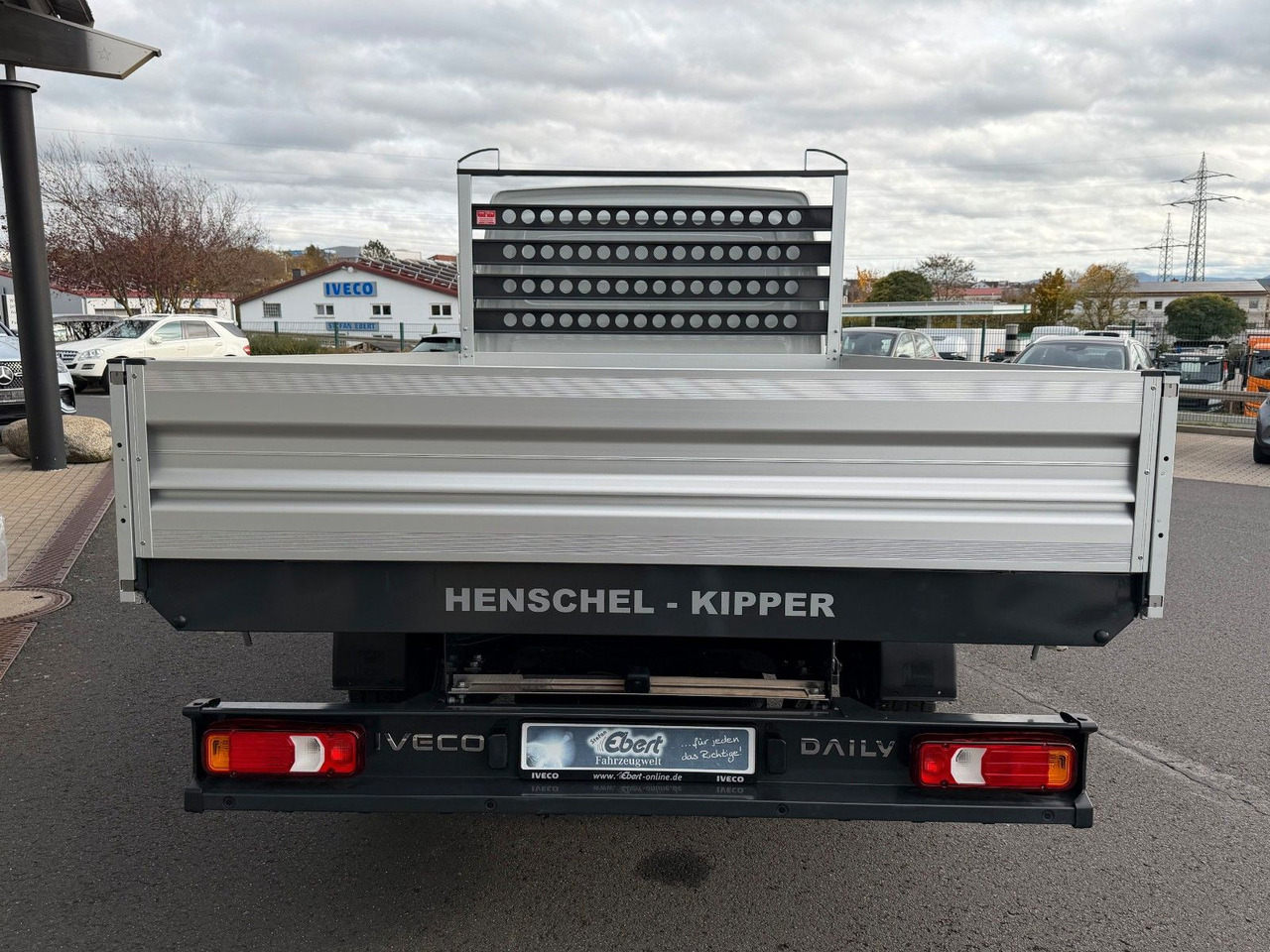 Iveco Daily 35S14 A8*R3.450mm*Automatik*Kamera*2Sitze* - Autoutilitară basculantă: Foto 5 Iveco Daily 35S14 A8*R3.450mm*Automatik*Kamera*2Sitze* - Autoutilitară basculantă: Foto 5