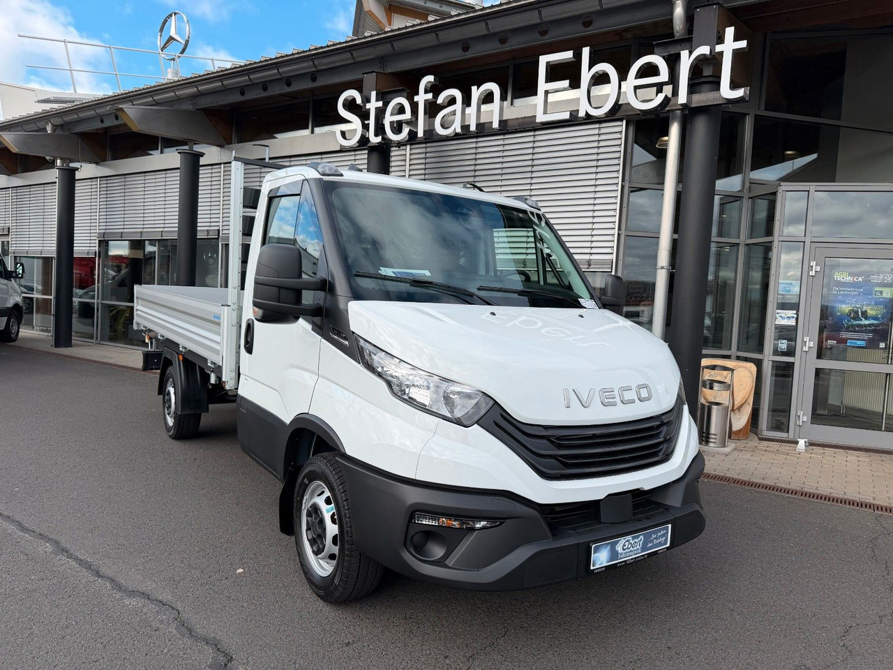 Iveco Daily 35S14 A8*R3.450mm*Automatik*Kamera*3Sitze* - Autoutilitară basculantă: Foto 1 Iveco Daily 35S14 A8*R3.450mm*Automatik*Kamera*3Sitze* - Autoutilitară basculantă: Foto 1