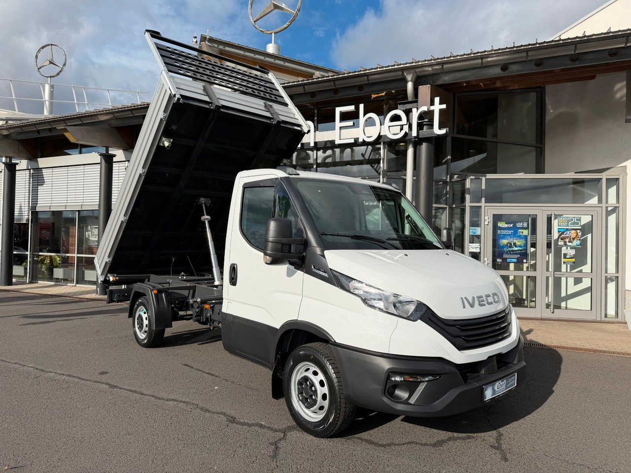 Iveco Daily 35S16 A8 *R3.450mm*Automatik*Klima* 3x - Autoutilitară basculantă: Foto 1 Iveco Daily 35S16 A8 *R3.450mm*Automatik*Klima* 3x - Autoutilitară basculantă: Foto 1