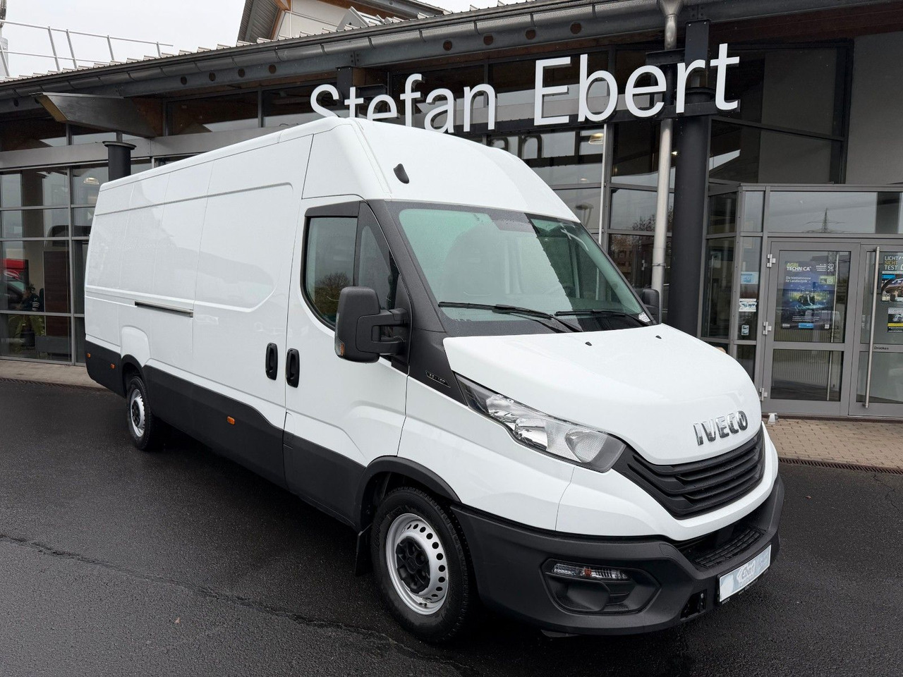 Iveco Daily 35S16 V *Klima*R4.100mm* - Dubă: Foto 1 Iveco Daily 35S16 V *Klima*R4.100mm* - Dubă: Foto 1