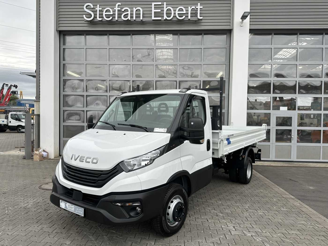 Iveco Daily 70C18H 3-S.-Kipper *R3.750mm*2xAHK* - Autoutilitară basculantă: Foto 1 Iveco Daily 70C18H 3-S.-Kipper *R3.750mm*2xAHK* - Autoutilitară basculantă: Foto 1