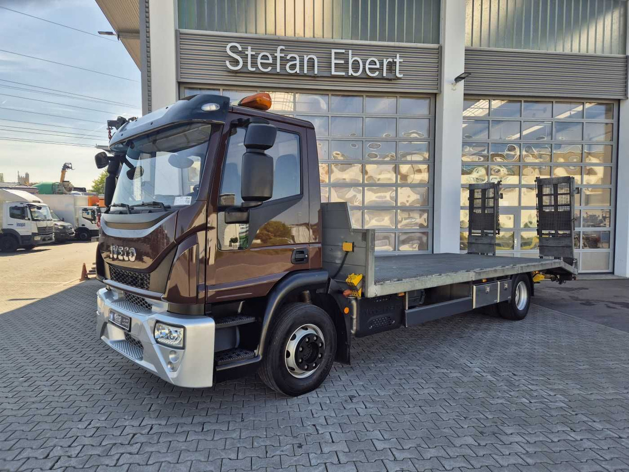 Iveco Eurocargo ML140E25/P Maschinentransporter Winde - Camion transport auto: Foto 2 Iveco Eurocargo ML140E25/P Maschinentransporter Winde - Camion transport auto: Foto 2