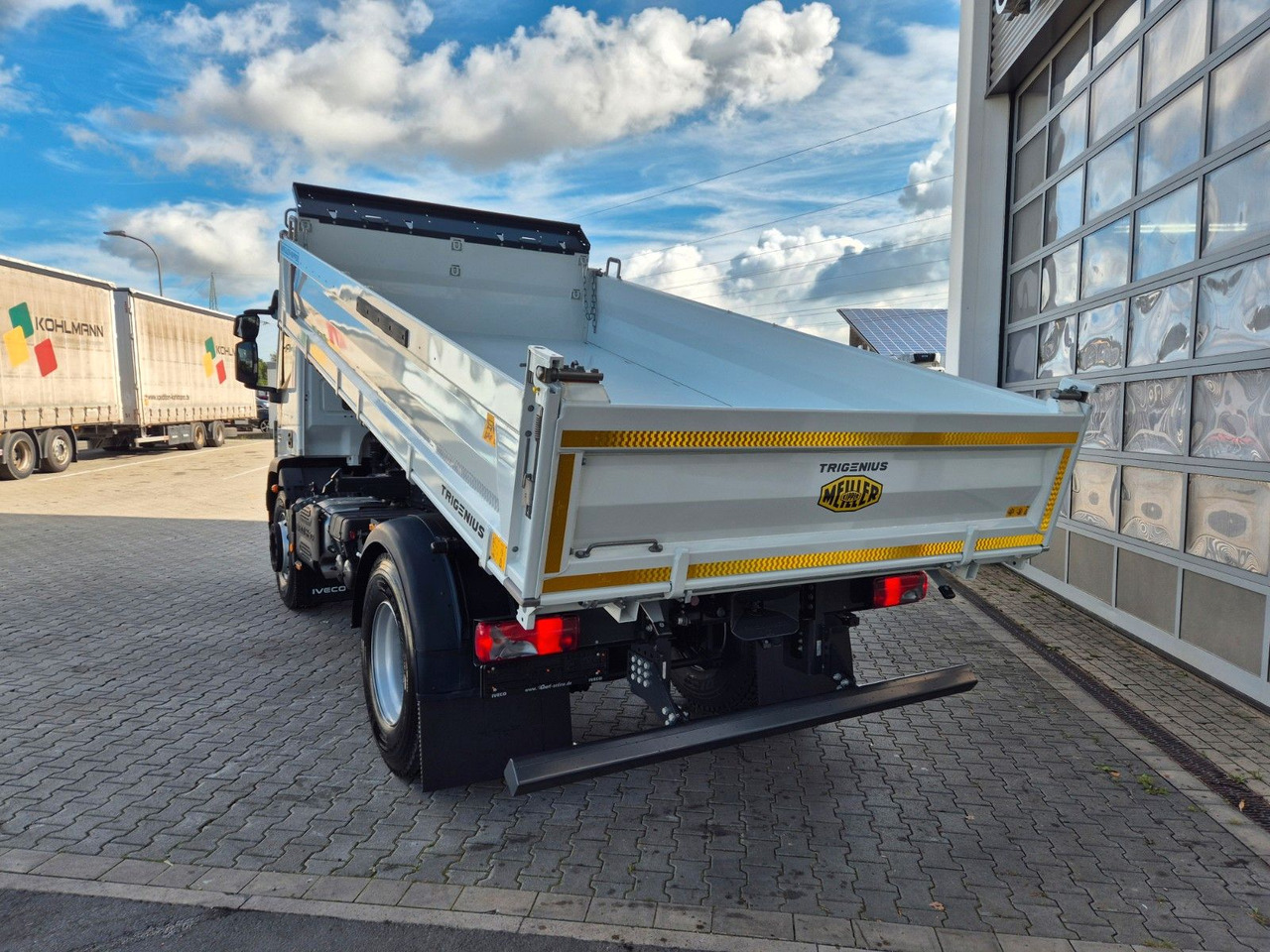 Iveco Eurocargo ML180E32K 4x2 Meiller AHK - Camion basculantă: Foto 5 Iveco Eurocargo ML180E32K 4x2 Meiller AHK - Camion basculantă: Foto 5