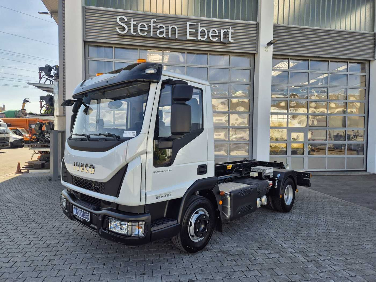 Iveco Eurocargo ML80E21K 4x2 Hyva 05-32-K-DIN-BF 2xAHK - Camion cu cârlig: Foto 2 Iveco Eurocargo ML80E21K 4x2 Hyva 05-32-K-DIN-BF 2xAHK - Camion cu cârlig: Foto 2