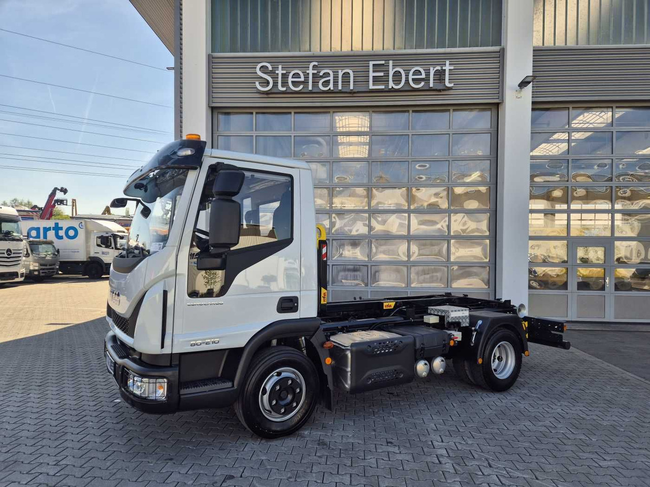 Iveco Eurocargo ML80E21K 4x2 Hyva 05-32-K-DIN-BF 2xAHK - Camion cu cârlig: Foto 3 Iveco Eurocargo ML80E21K 4x2 Hyva 05-32-K-DIN-BF 2xAHK - Camion cu cârlig: Foto 3