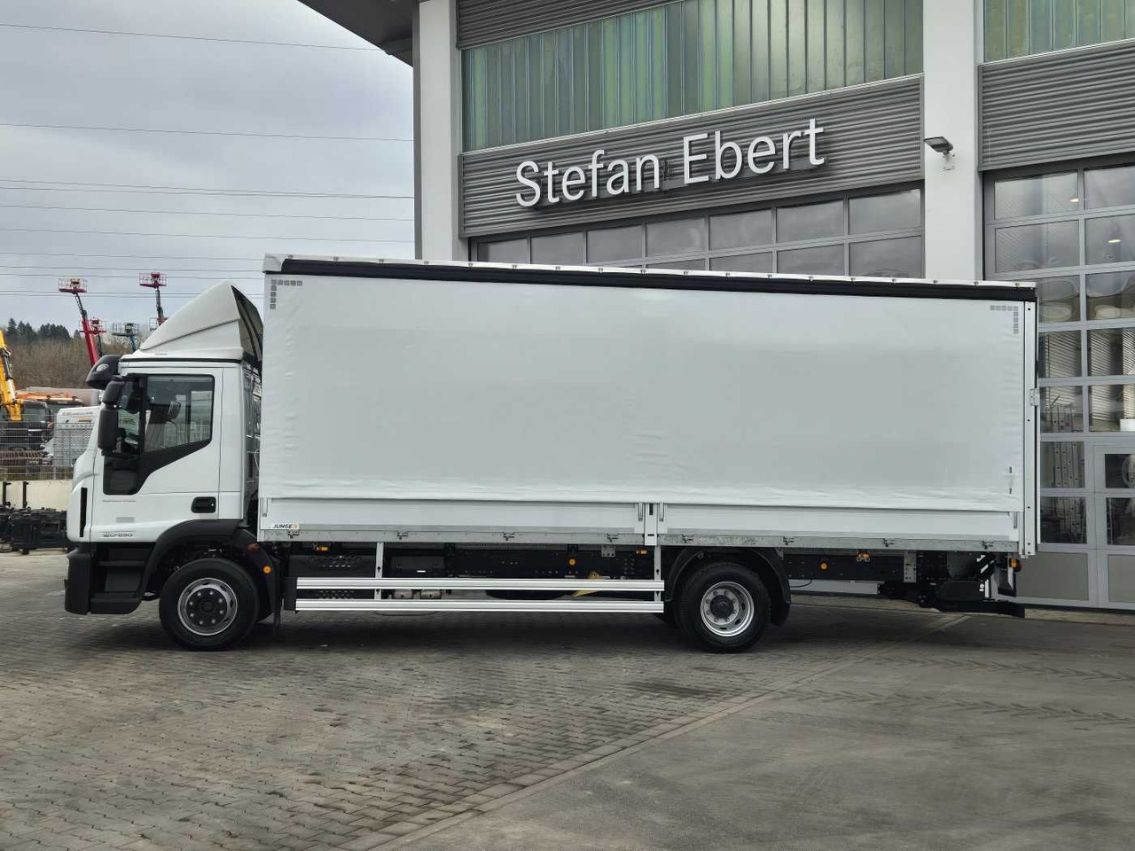 Iveco ML120E25/P 2x Schiebeplane AHK LBW Kamera - Camion cu prelată: Foto 5 Iveco ML120E25/P 2x Schiebeplane AHK LBW Kamera - Camion cu prelată: Foto 5