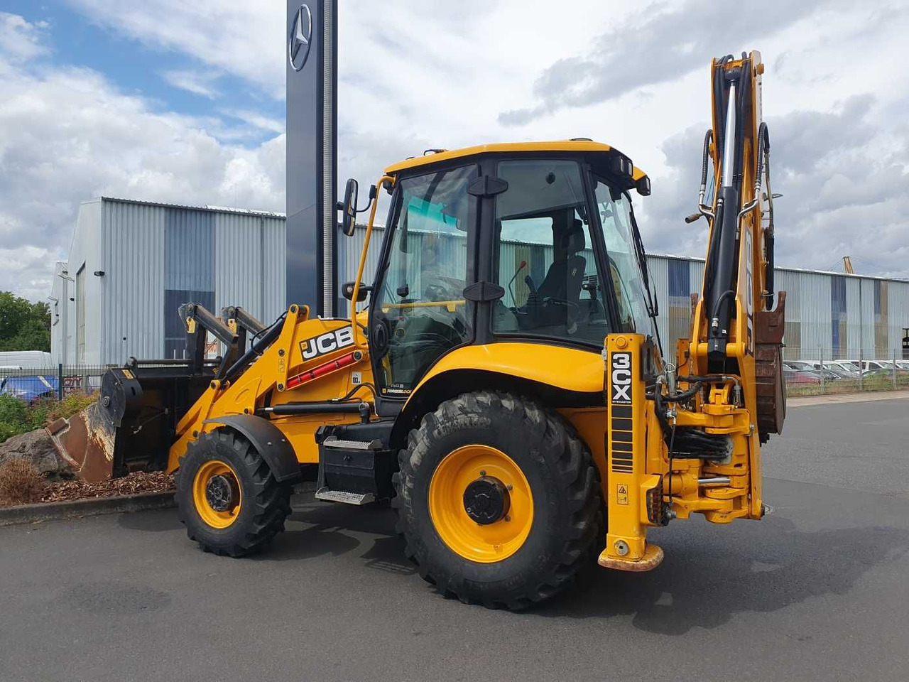 JCB 3CX / Gabel & 4in1 Schaufel / nur 1.561h / 2022 - Buldoexcavator: Foto 2 JCB 3CX / Gabel & 4in1 Schaufel / nur 1.561h / 2022 - Buldoexcavator: Foto 2