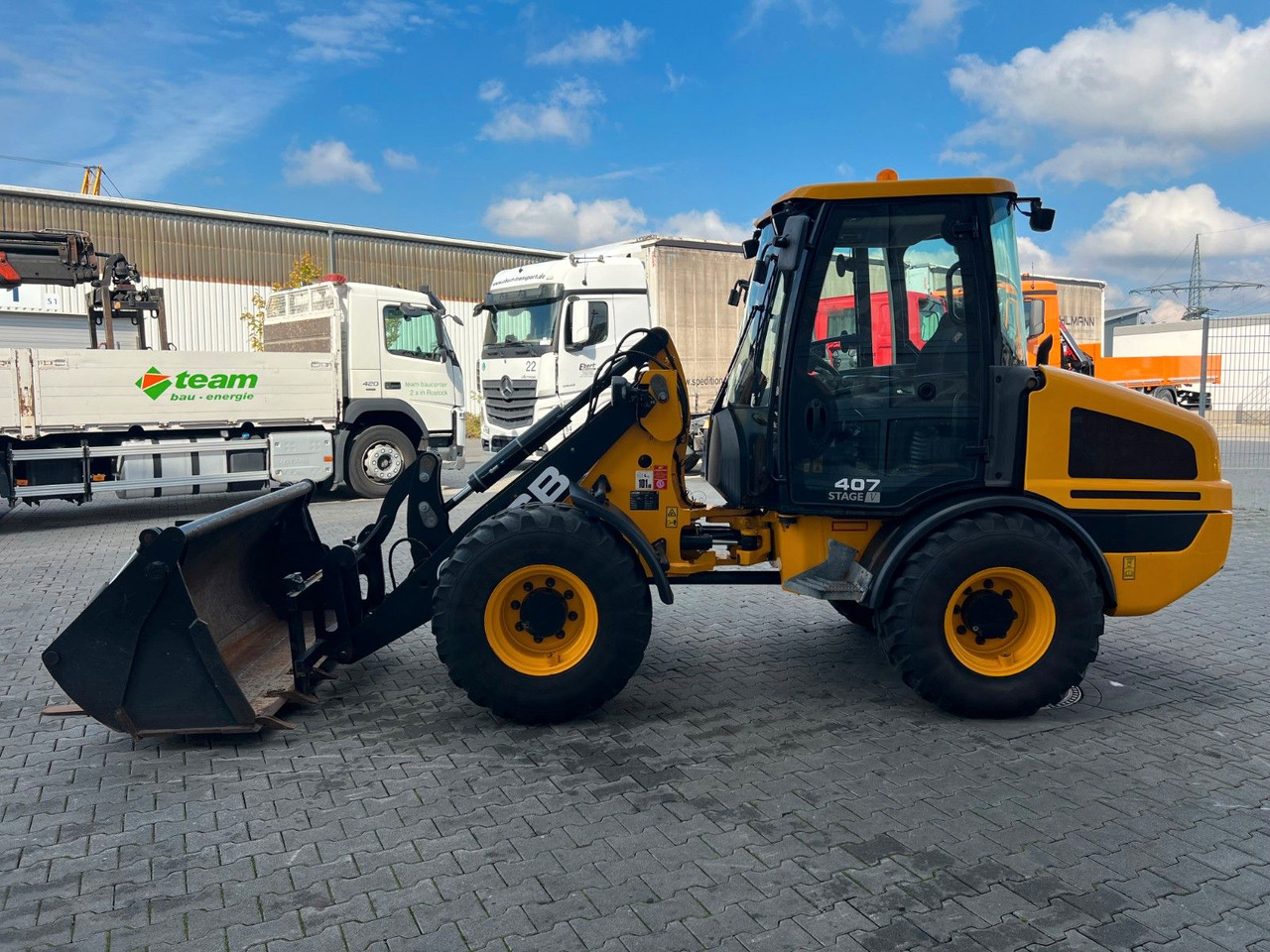 Încărcător frontal pe pneuri JCB 407 SV / nur 268h! / Klappschaufel & Gabel: Foto 8 Încărcător frontal pe pneuri JCB 407 SV / nur 268h! / Klappschaufel & Gabel: Foto 8