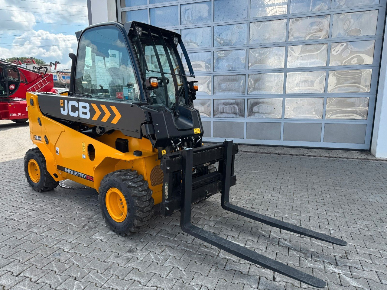JCB TLT 35-26D 4WD Teletruck / NEU 2025 / SS - Stivuitor telescopic: Foto 2 JCB TLT 35-26D 4WD Teletruck / NEU 2025 / SS - Stivuitor telescopic: Foto 2