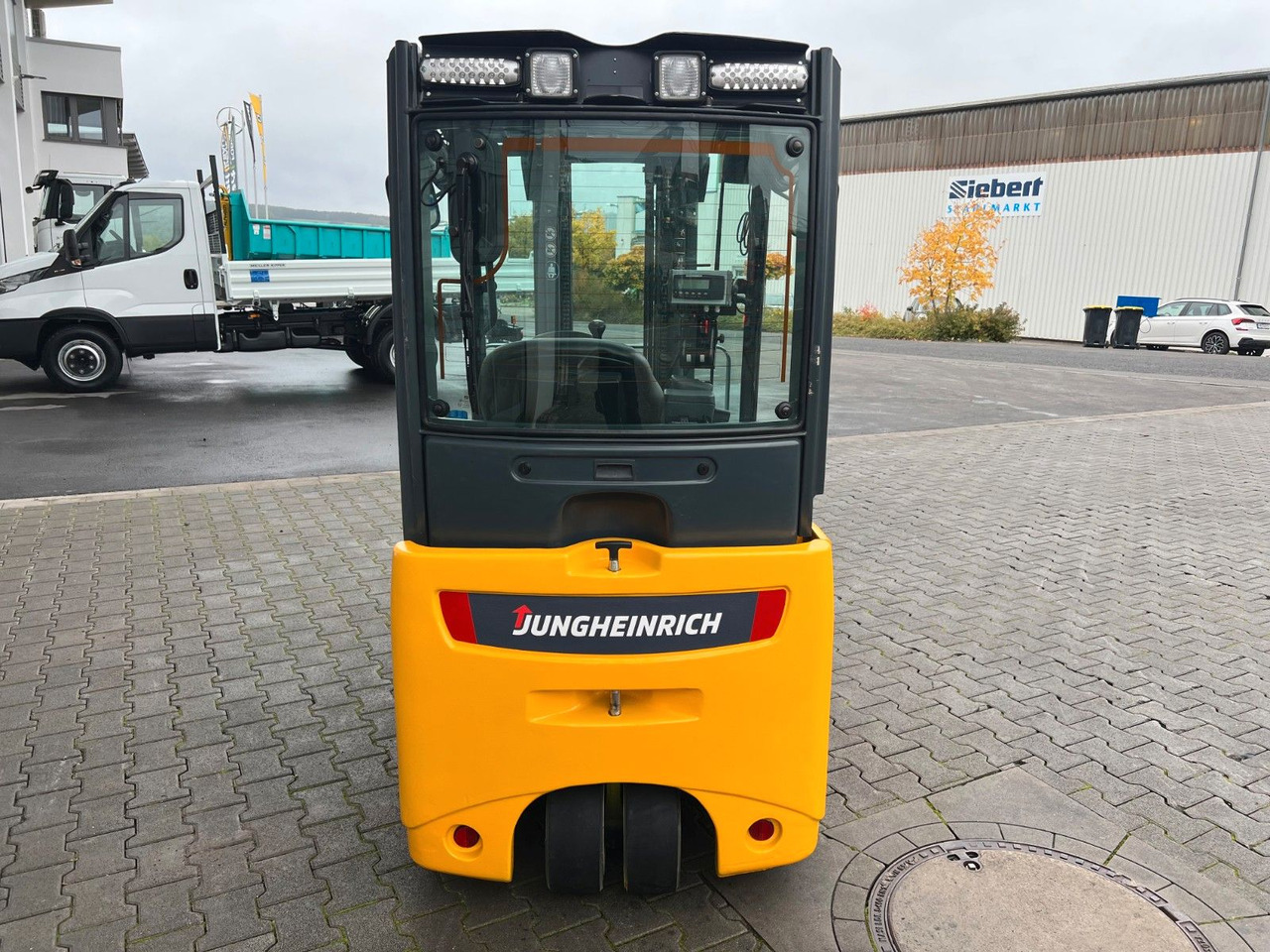 Jungheinrich EFG 215 / Triplex: 4.25m! / SS / 1.285h / 2021 - Electrostivuitor: Foto 5 Jungheinrich EFG 215 / Triplex: 4.25m! / SS / 1.285h / 2021 - Electrostivuitor: Foto 5