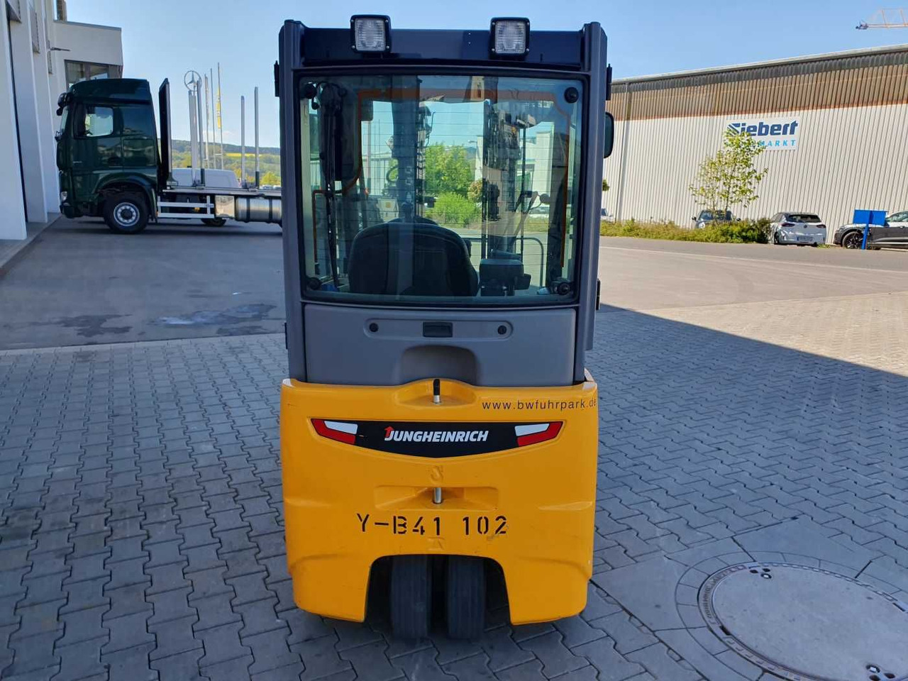 Jungheinrich EFG 215 / Triplex: 4.30m! / SS / nur 277h / 2022 - Electrostivuitor: Foto 5 Jungheinrich EFG 215 / Triplex: 4.30m! / SS / nur 277h / 2022 - Electrostivuitor: Foto 5