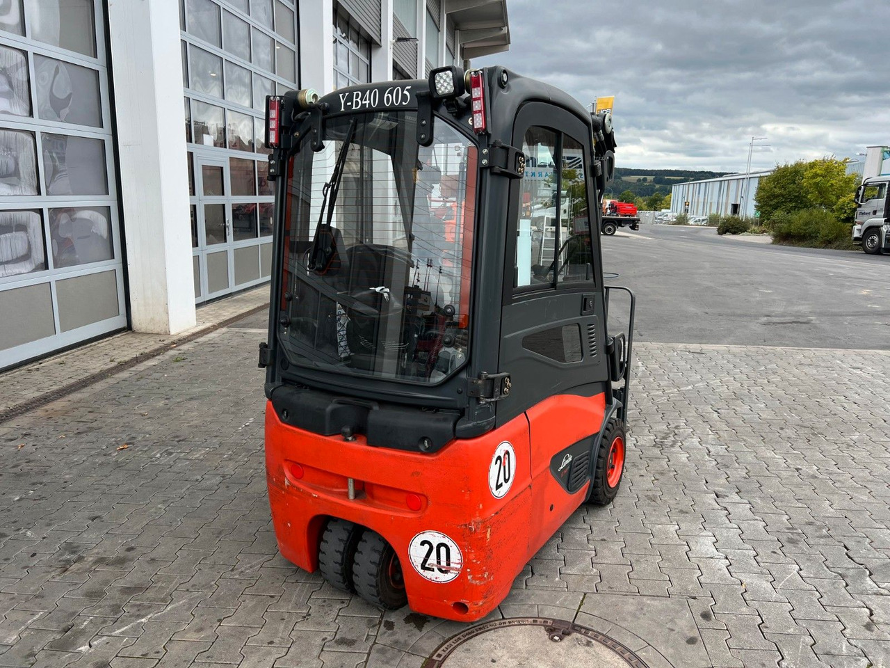 Linde E14 - 01 / Triplex: 4.10m! / SS / nur 2.612h! - Electrostivuitor: Foto 4 Linde E14 - 01 / Triplex: 4.10m! / SS / nur 2.612h! - Electrostivuitor: Foto 4