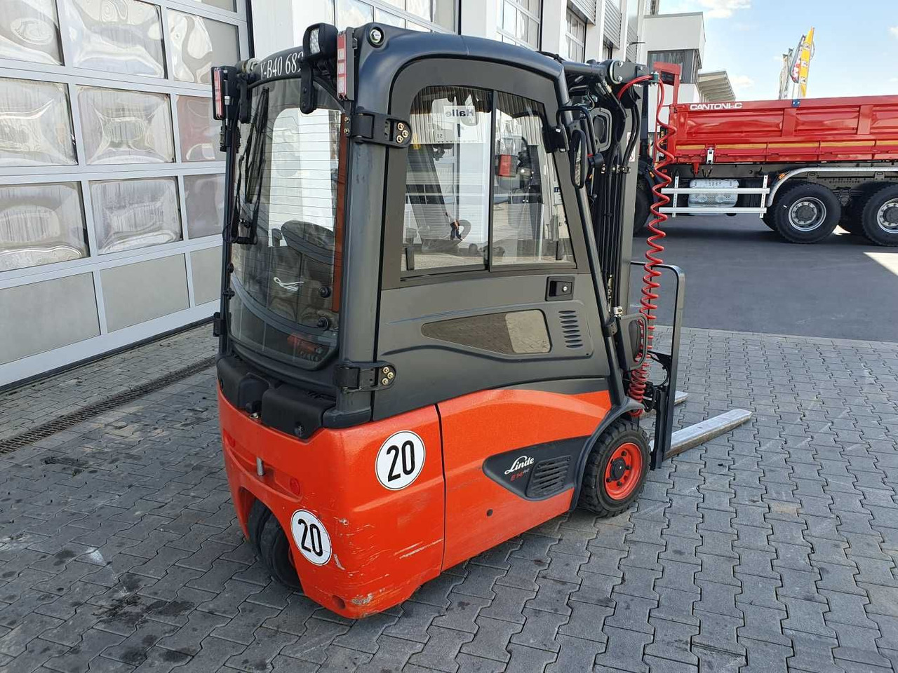 Linde E14 - 02 / Triplex: 4.00m! / SS / 855h! / 2021 - Electrostivuitor: Foto 3 Linde E14 - 02 / Triplex: 4.00m! / SS / 855h! / 2021 - Electrostivuitor: Foto 3