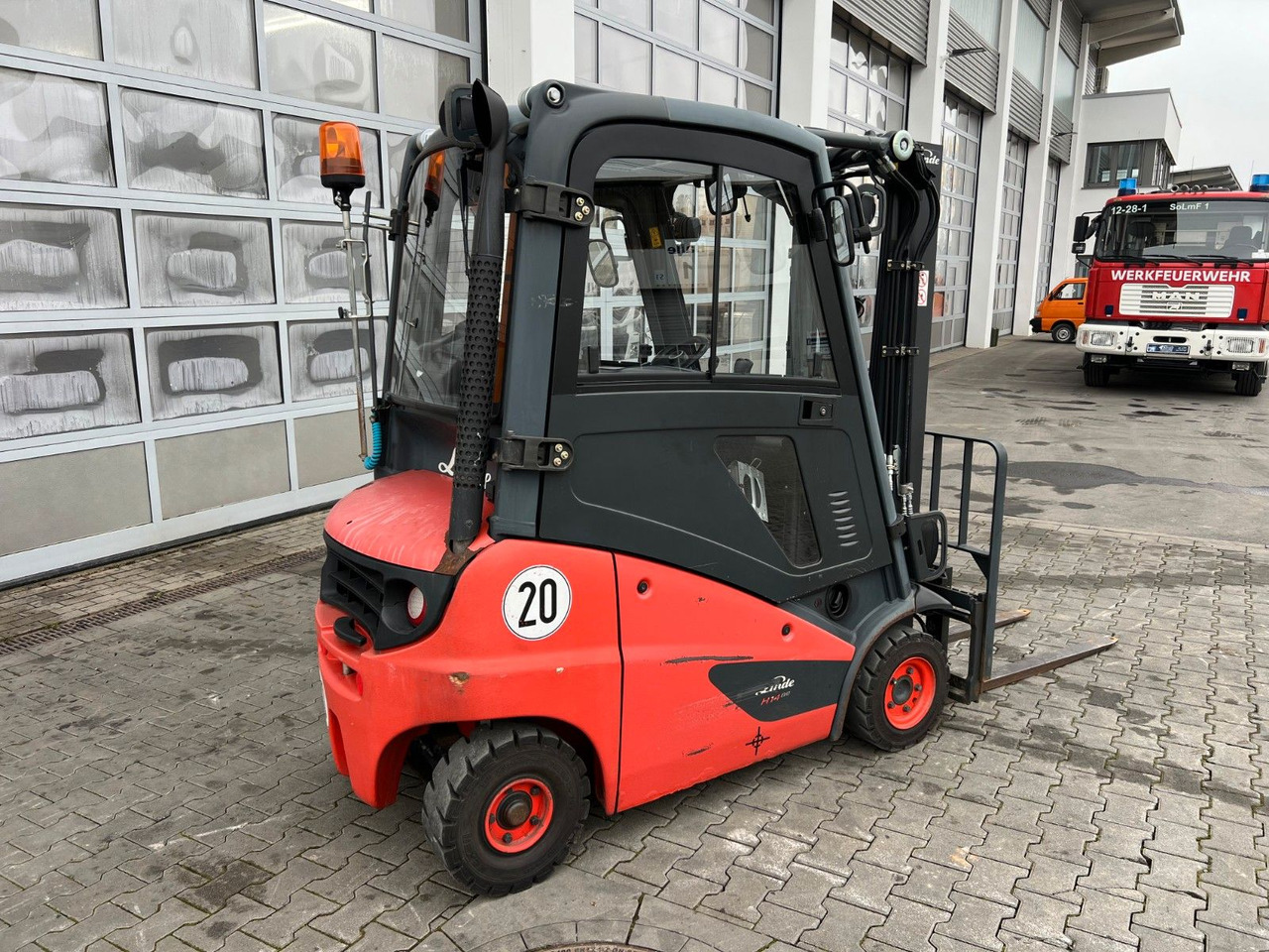 Linde H14D-01 / Triplex: 4.60m! / SS / nur 1.672h! - Stivuitor diesel: Foto 3 Linde H14D-01 / Triplex: 4.60m! / SS / nur 1.672h! - Stivuitor diesel: Foto 3
