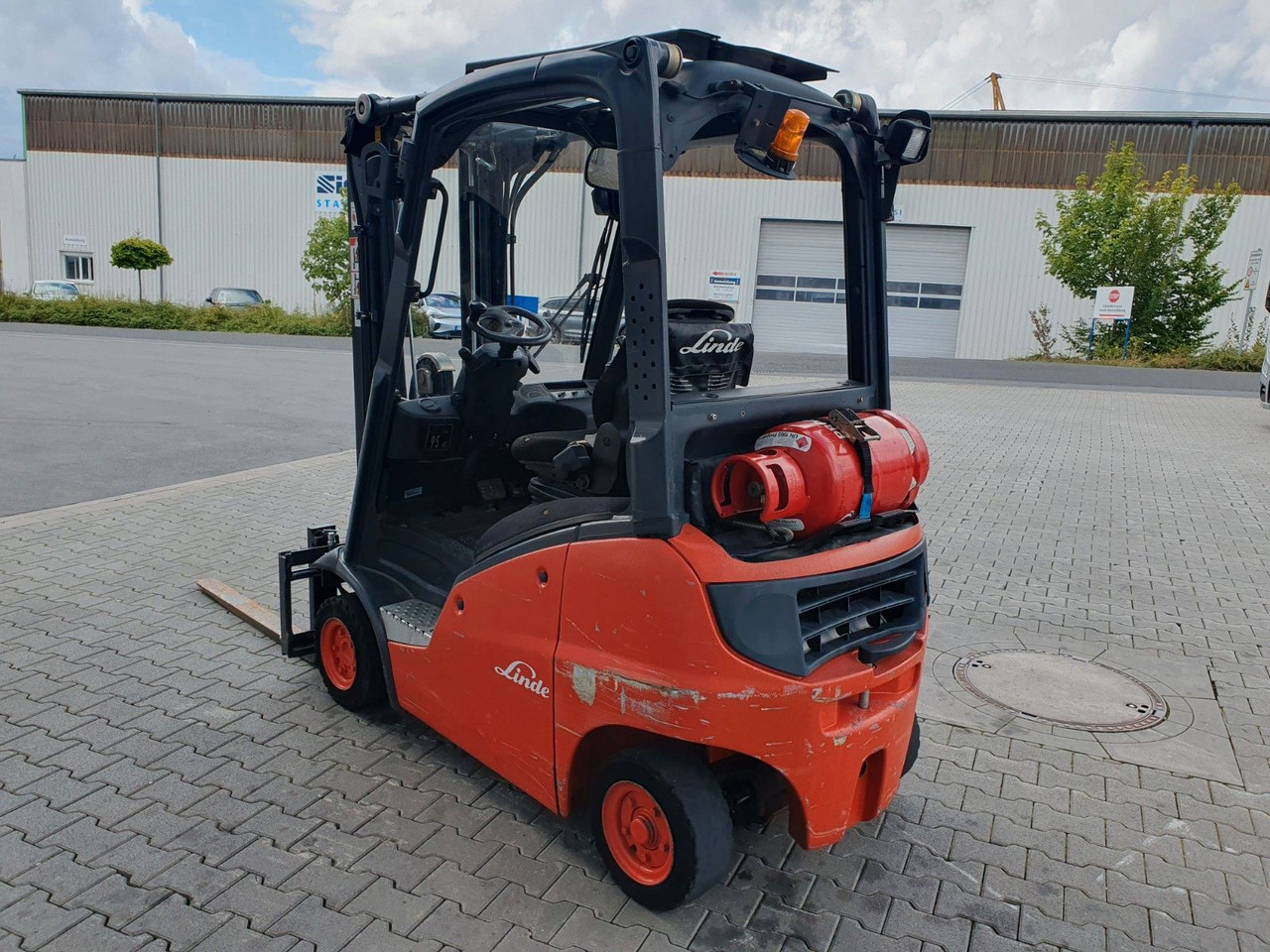 Motostivuitor Linde H16 T-01 / 4,6m /  nur: 3.260h / Gas / SS: Foto 6