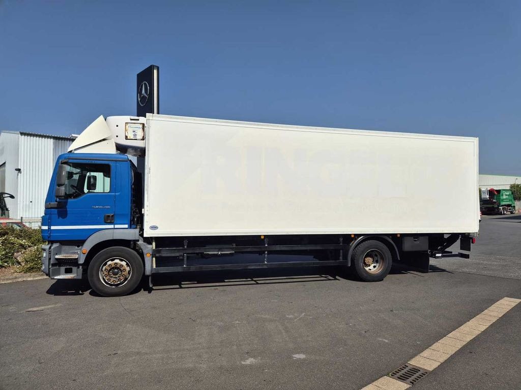 MAN TGM 18.290 4x2 LL Carrier Supra 950Mt LBW MAN TGM 18.290 4x2 LL Carrier Supra 950Mt LBW - Camion frigider: Foto 4 MAN TGM 18.290 4x2 LL Carrier Supra 950Mt LBW MAN TGM 18.290 4x2 LL Carrier Supra 950Mt LBW - Camion frigider: Foto 4