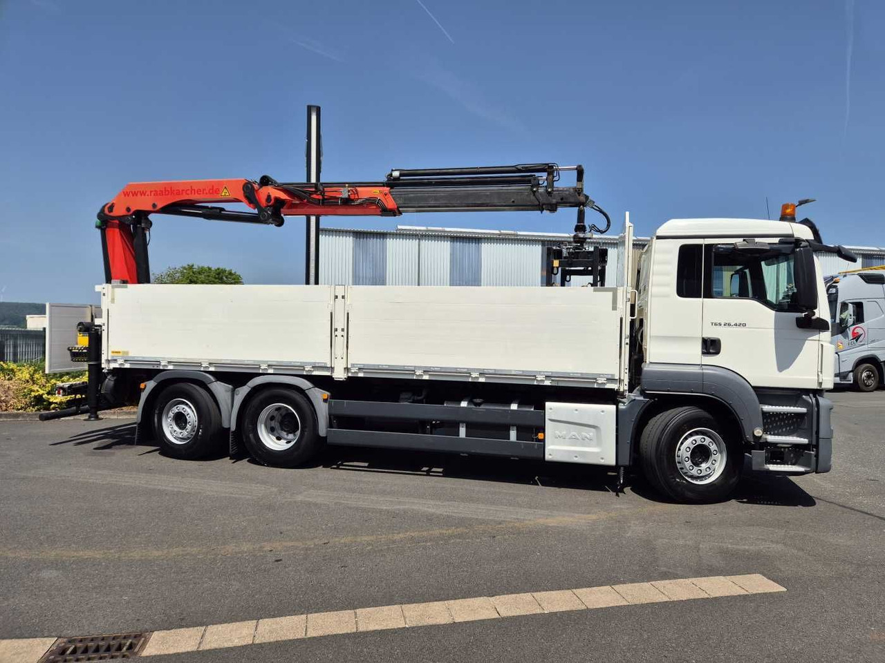 MAN TGS 26.420 6x2-4 LL Palfinger PK 22002-EH B Funk - Camion platformă: Foto 5 MAN TGS 26.420 6x2-4 LL Palfinger PK 22002-EH B Funk - Camion platformă: Foto 5