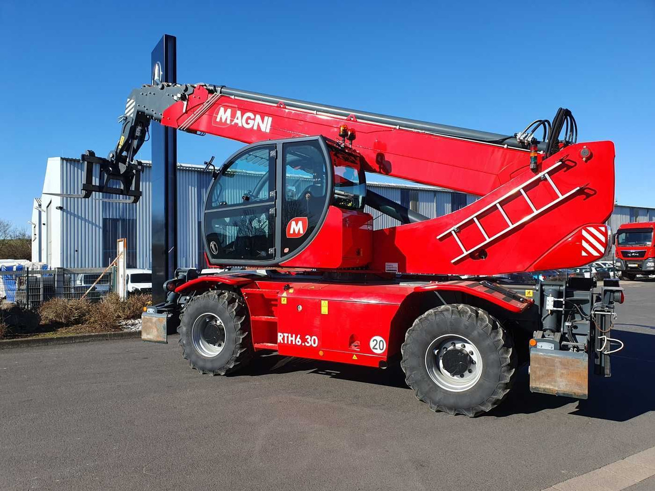 Magni RTH 6.30 Roto + Funk + Klima / nur 119h! - Încărcător frontal pe pneuri: Foto 3 Magni RTH 6.30 Roto + Funk + Klima / nur 119h! - Încărcător frontal pe pneuri: Foto 3