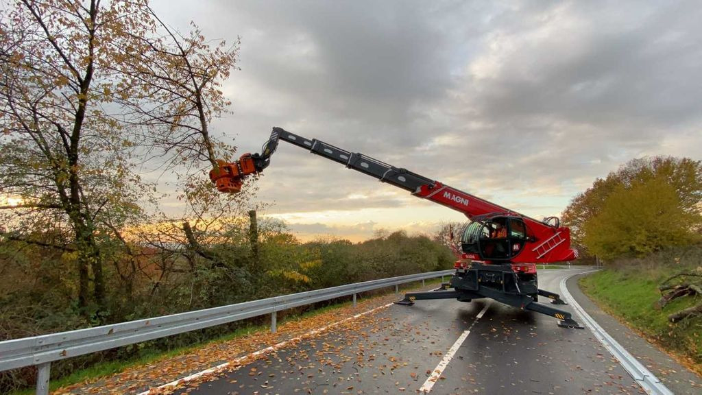 Magni RTH 6.30 SH / Fällkran / Westtech CS750 Magni RTH 6.30 SH / Fällkran / Westtech CS750 - Stivuitor telescopic: Foto 4 Magni RTH 6.30 SH / Fällkran / Westtech CS750 Magni RTH 6.30 SH / Fällkran / Westtech CS750 - Stivuitor telescopic: Foto 4