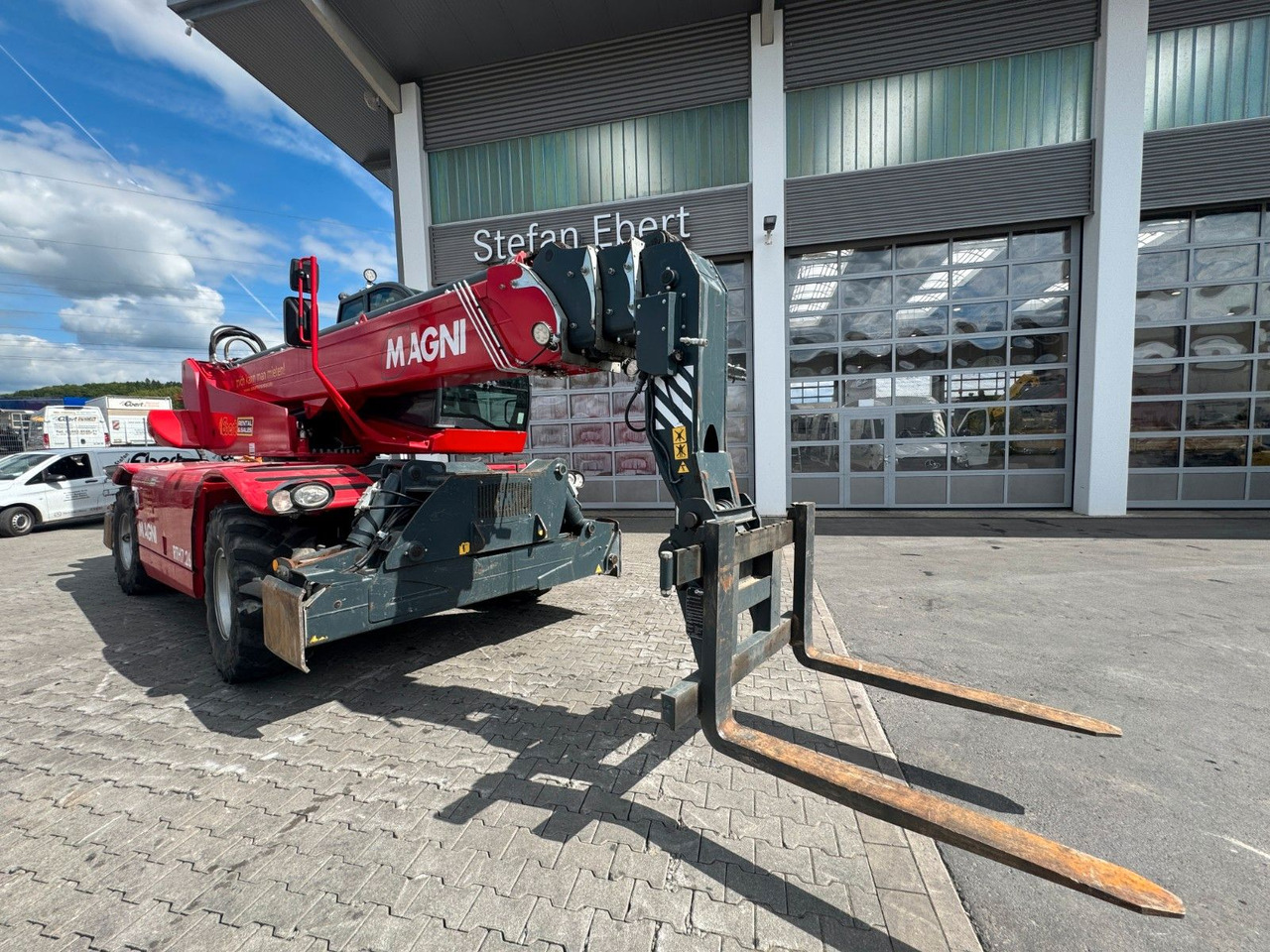 Magni RTH 7.26 SH Roto / Funk / 2021 / Gabel - Încărcător frontal pe pneuri: Foto 5 Magni RTH 7.26 SH Roto / Funk / 2021 / Gabel - Încărcător frontal pe pneuri: Foto 5