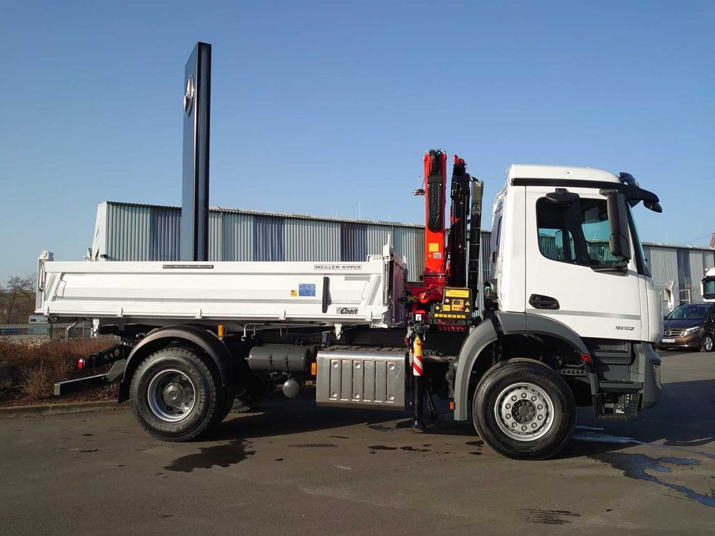 Camion basculantă, Camion cu macara nou Mercedes-Benz Arocs 1832 KK 4x2 Kipper+Kran Fassi F120+Funk Mercedes-Benz Arocs 1832 KK 4x2 Kipper+Kran Fassi F120+Funk: Foto 4