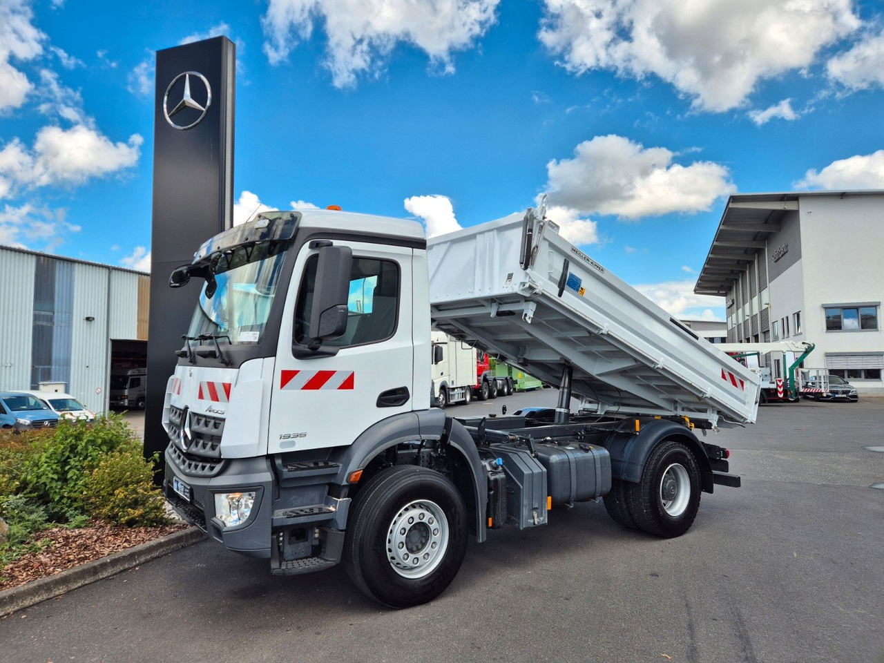 Mercedes-Benz Arocs 1935 K 4x2 Meiller AHK Navi PPC Klima - Camion basculantă: Foto 5 Mercedes-Benz Arocs 1935 K 4x2 Meiller AHK Navi PPC Klima - Camion basculantă: Foto 5