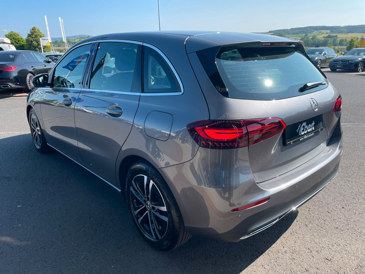 Mercedes-Benz B 200 d Progressive R-Kamera+Carplay+El.Heckklap - Mașină break: Foto 3 Mercedes-Benz B 200 d Progressive R-Kamera+Carplay+El.Heckklap - Mașină break: Foto 3