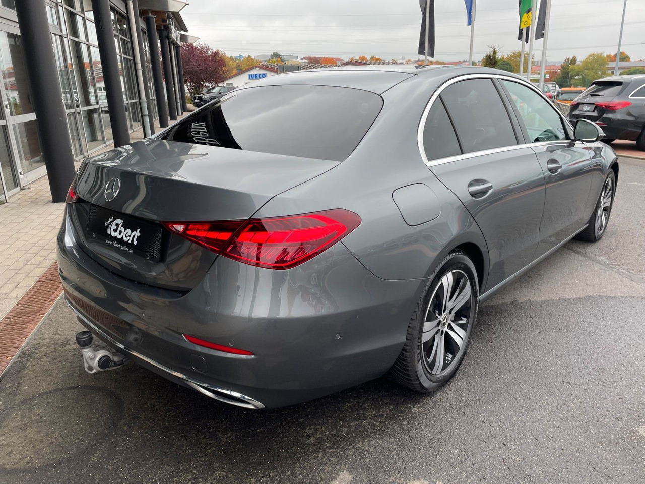 Mercedes-Benz C 180 AVANTGARDE R-Kamera+AHK+TOTW+Ambiente - Berlină/ Sedan: Foto 4 Mercedes-Benz C 180 AVANTGARDE R-Kamera+AHK+TOTW+Ambiente - Berlină/ Sedan: Foto 4