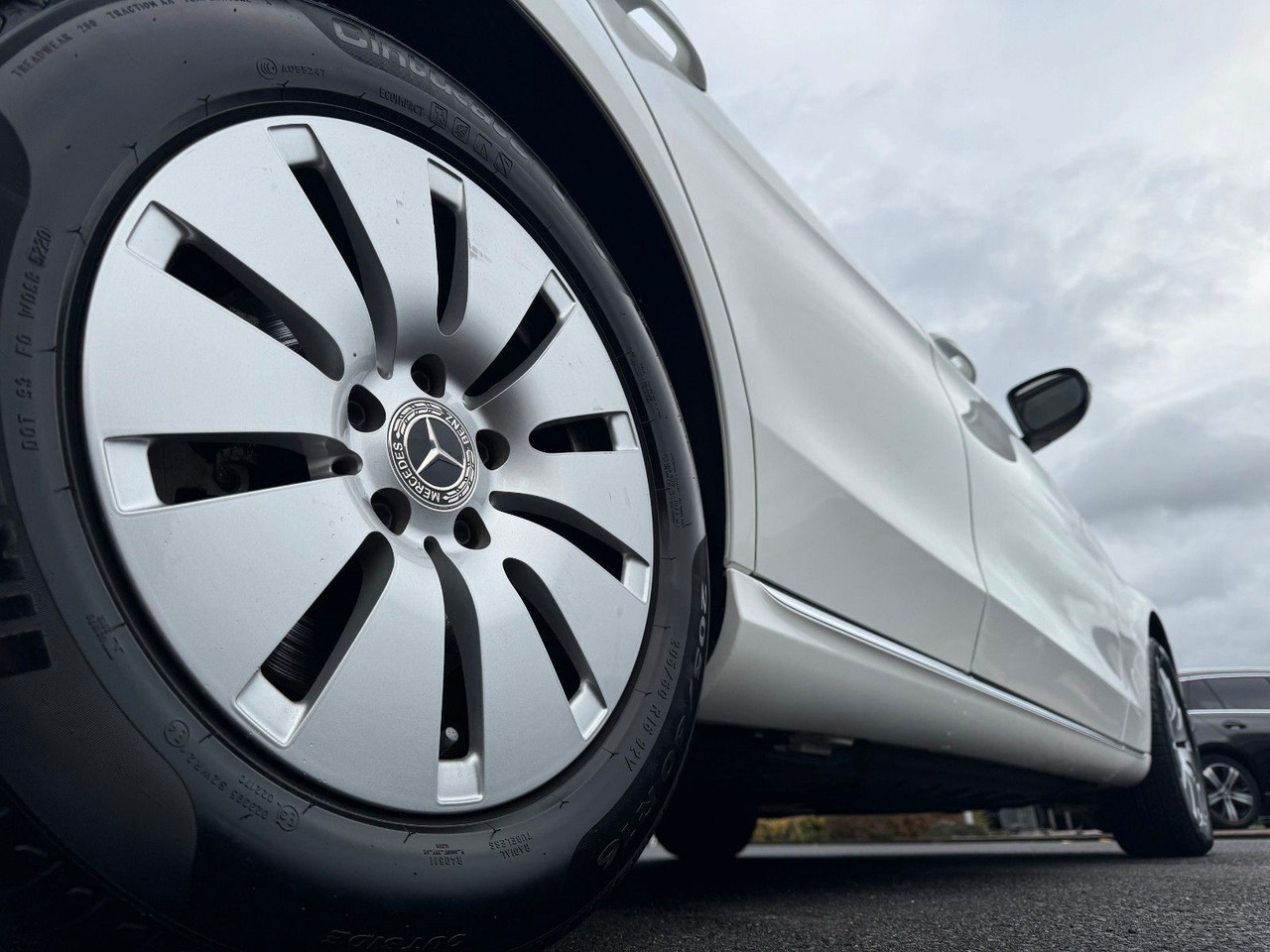 Mercedes-Benz C 180d T LED+RKamera+SHZ+DAB - Mașină break: Foto 5 Mercedes-Benz C 180d T LED+RKamera+SHZ+DAB - Mașină break: Foto 5