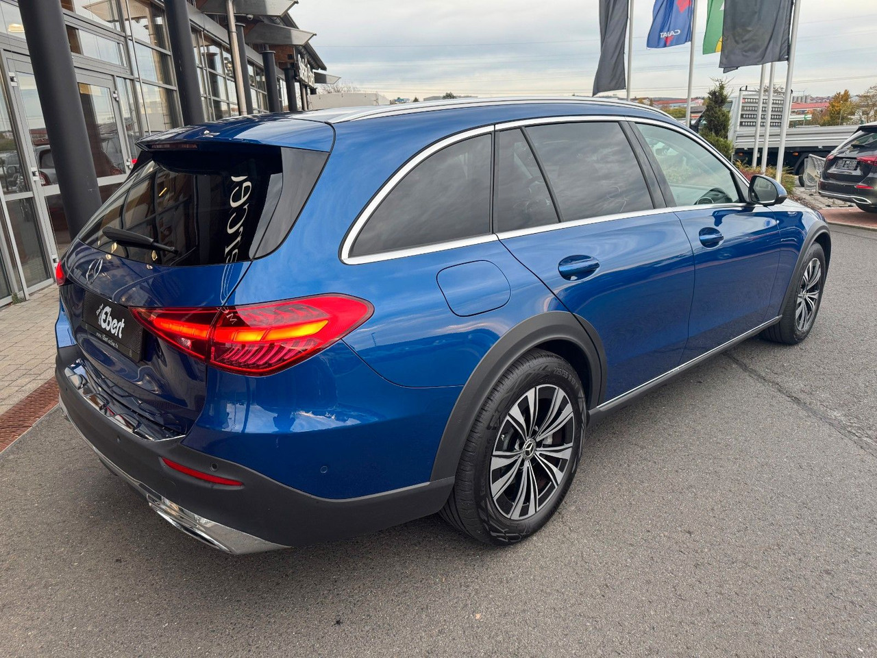 Mercedes-Benz C 200 T All Terrain 4M+Ambiente+360+Augmented - Mașină break: Foto 4 Mercedes-Benz C 200 T All Terrain 4M+Ambiente+360+Augmented - Mașină break: Foto 4