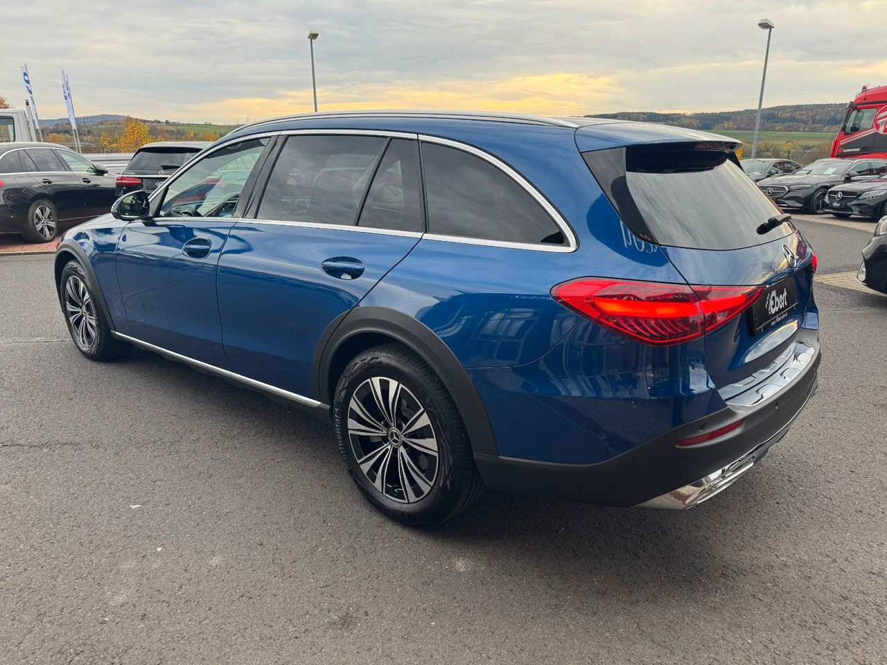 Mercedes-Benz C 200 T All Terrain 4M+Ambiente+360+Augmented - Mașină break: Foto 3 Mercedes-Benz C 200 T All Terrain 4M+Ambiente+360+Augmented - Mașină break: Foto 3