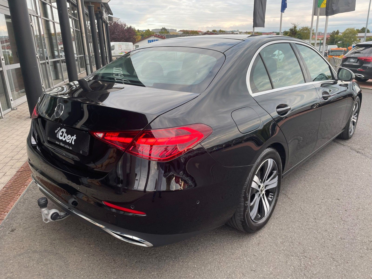 Mercedes-Benz C 200d AVANTGARDE LED+AHK+RKamera+MBUX+ - Berlină/ Sedan: Foto 4 Mercedes-Benz C 200d AVANTGARDE LED+AHK+RKamera+MBUX+ - Berlină/ Sedan: Foto 4