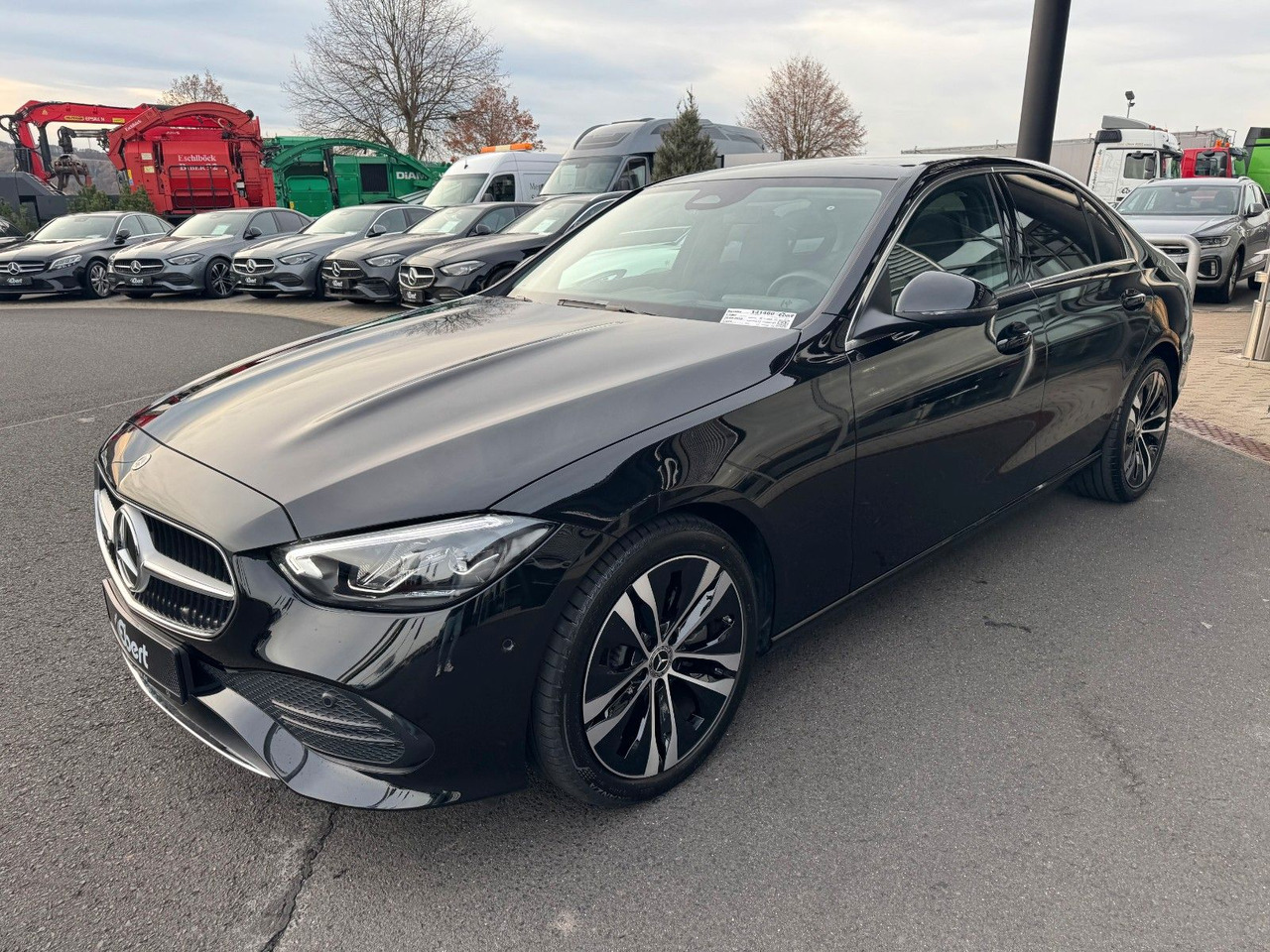 Mercedes-Benz C 220d Avantgarde+Pano+HUD+RFK+TotW+AmbiPrem - Berlină/ Sedan: Foto 3 Mercedes-Benz C 220d Avantgarde+Pano+HUD+RFK+TotW+AmbiPrem - Berlină/ Sedan: Foto 3