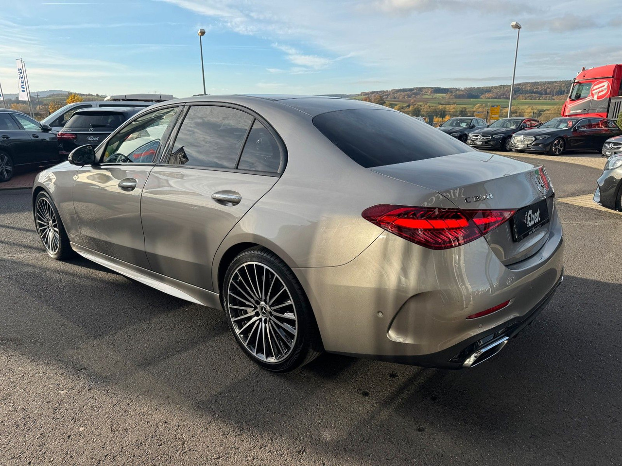 Mercedes-Benz C 300 AMG+Pano+Burmester+360+Digital+Memory - Berlină/ Sedan: Foto 3 Mercedes-Benz C 300 AMG+Pano+Burmester+360+Digital+Memory - Berlină/ Sedan: Foto 3