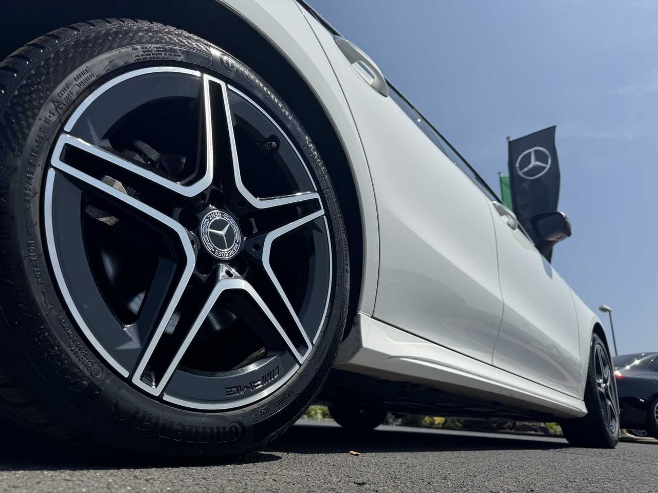 Mercedes-Benz CLA 220d Shooting Brake AMG+Pano+Distr+AHK+uvm. - Automobil: Foto 5 Mercedes-Benz CLA 220d Shooting Brake AMG+Pano+Distr+AHK+uvm. - Automobil: Foto 5