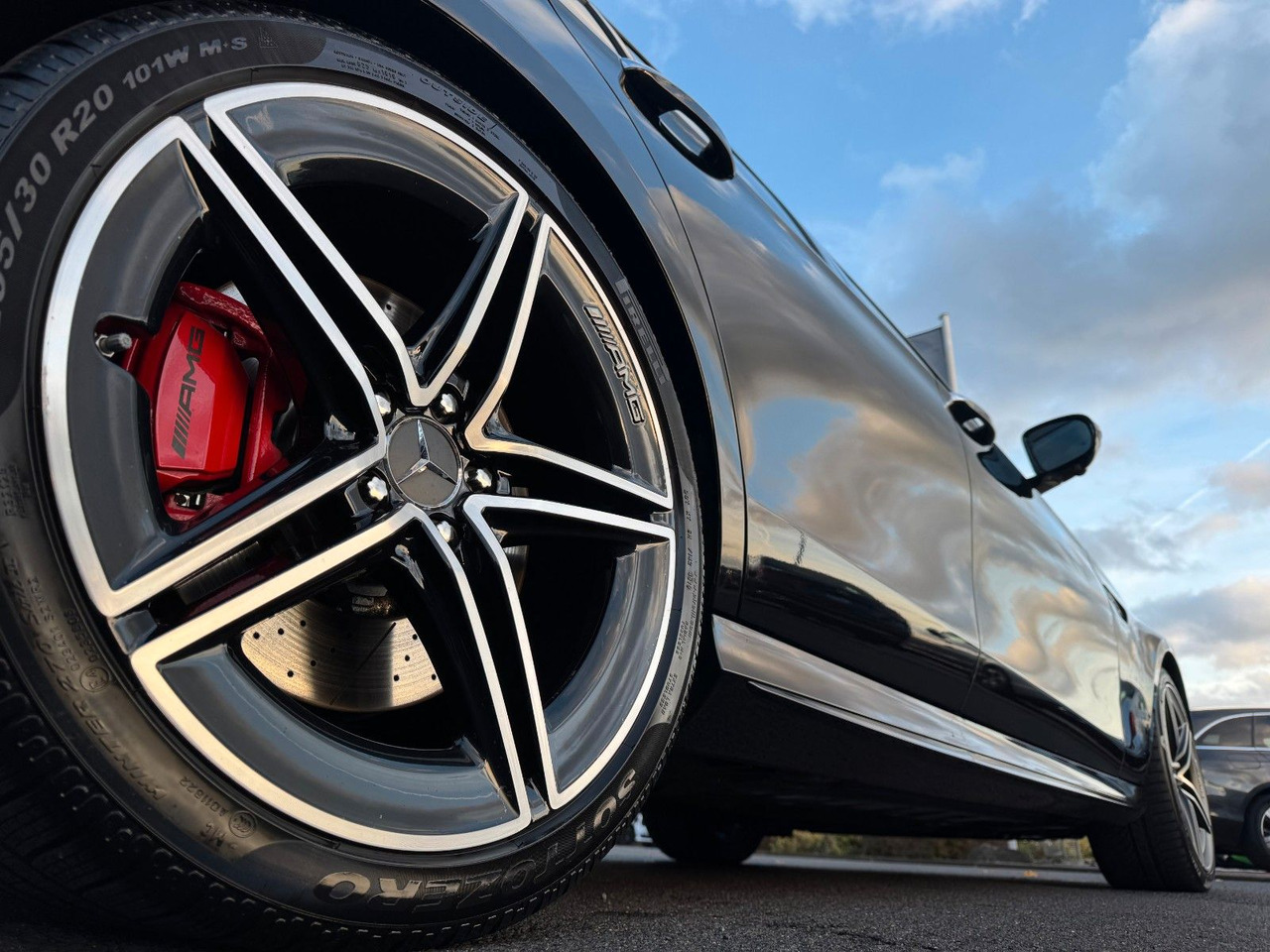 Berlină/ Sedan Mercedes-Benz E 63 AMG S Pano+Burm+AirM+HUD+360+uvm.: Foto 6 Berlină/ Sedan Mercedes-Benz E 63 AMG S Pano+Burm+AirM+HUD+360+uvm.: Foto 6