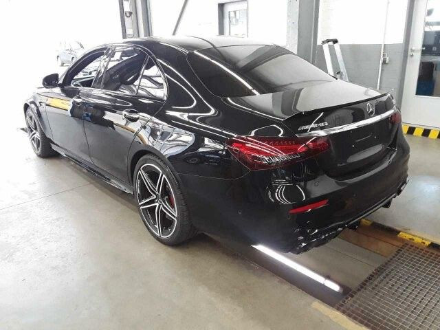 Mercedes-Benz E 63 AMG S Pano+Burm+AirM+HUD+360+uvm. - Berlină/ Sedan: Foto 2 Mercedes-Benz E 63 AMG S Pano+Burm+AirM+HUD+360+uvm. - Berlină/ Sedan: Foto 2
